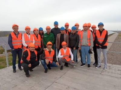 Студенты Алматинского технико-экономического колледжа путей сообщения посетили СЭС 2 МВт в г. Капшагай.